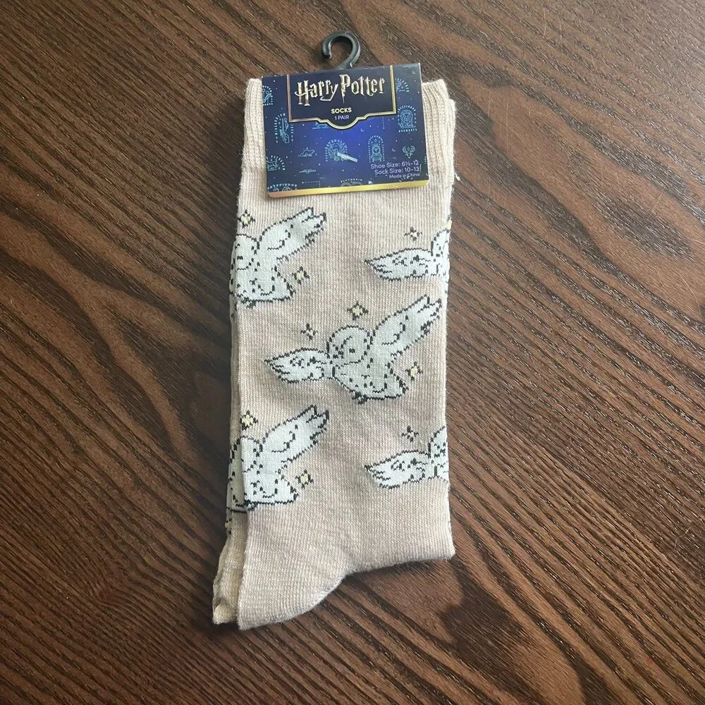 Harry Potter Hedwig Owl Crew Socks NWT Unisex Shoe Size 6.5-12
